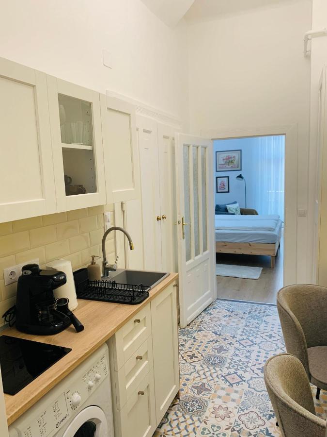 Margaret Boulevard Apartment - With Balcony 부다페스트 외부 사진